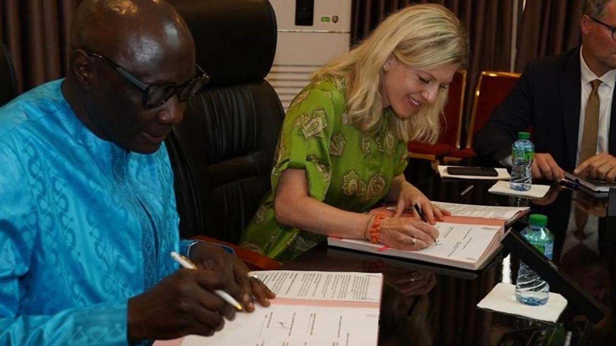 Daimler, se asocia con Senegal y GTS para establecer una planta de ensamblaje de camiones locales