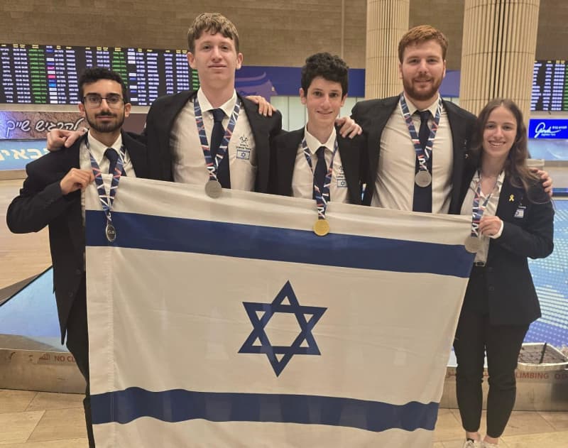 Los equipos científicos de Israel concluyen la temporada de la Olimpiada con 26 medallas récord