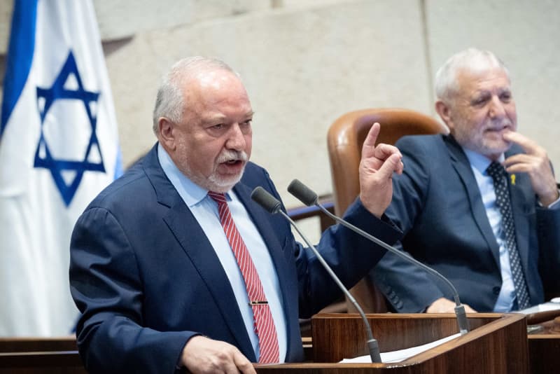 Netanyahu fomentó a Hamas por años «, Avigdor Liberman cargos