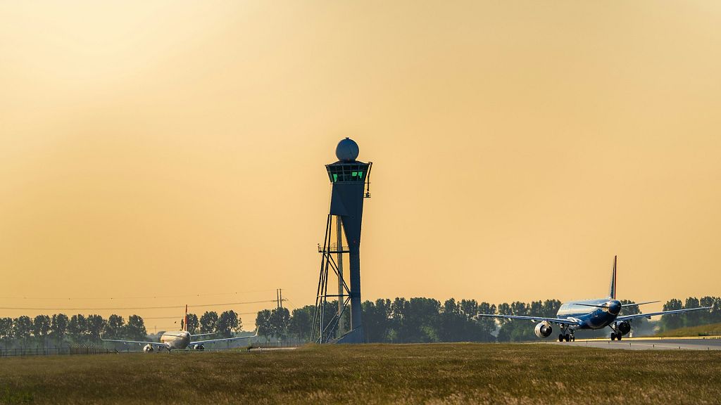Los vuelos en Italia enfrentan la interrupción cuando los ataques de transporte aéreo a nivel nacional golpean el viernes