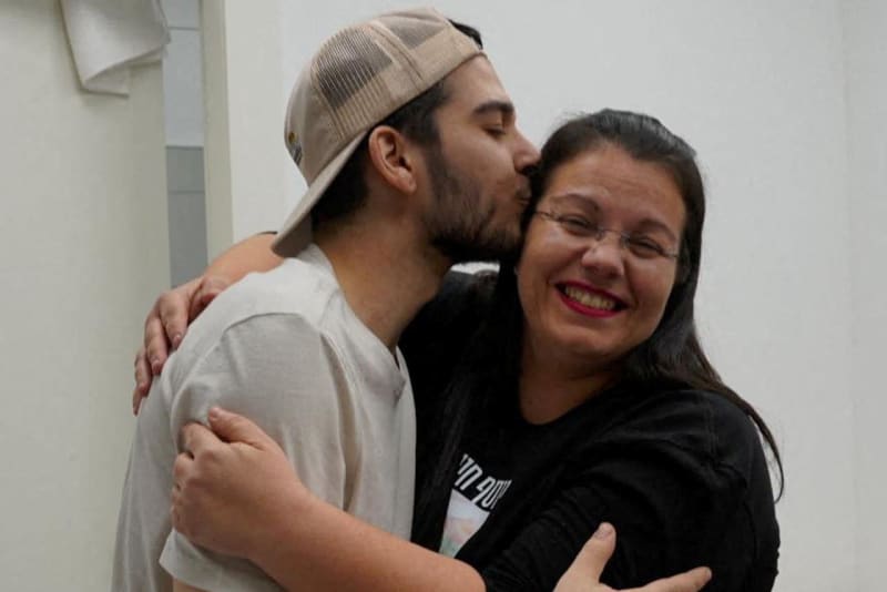 «Me preguntaron a cuántos había matado y amenazaron con matarme», recuerda el rehén liberado Yosef-Chaim Ohana.