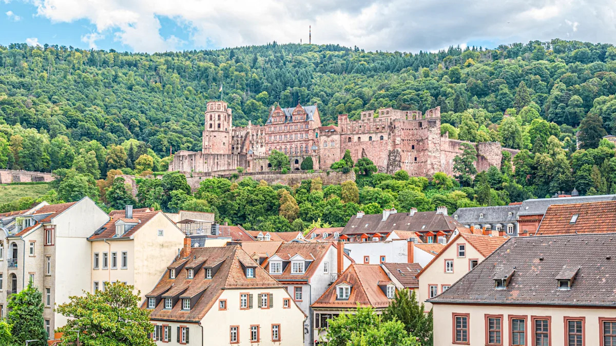 Este impresionante castillo en Alemania es una atracción turística popular con encanto de libro de cuentos